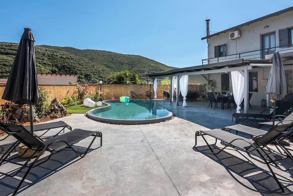 Villa Casa Del Miele, Private Pool, Bbq, Mountain View. à Alikianos Extérieur photo