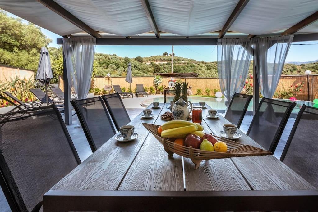 Villa Casa Del Miele, Private Pool, Bbq, Mountain View. à Alikianos Extérieur photo